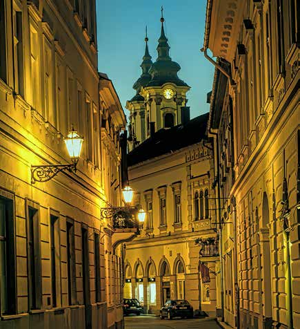 Keresse fel a Tourinform-Eger irodát, ahol a város és térsége hasznos információival találkozhat.