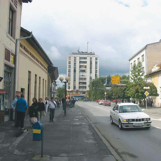 HELYI 12 SZABAD VAJDASÁG HELYI Topolya más szemszögből A polgárok támogató leveleket küldenek TOPOLYA - Más pártokkal ellentétben a Vajdasági Szociáldemokrata Liga állandóan a polgárok körében van.
