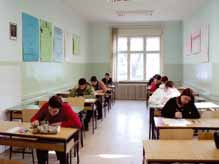 Na takmičenju iz engleskog jezika je učestvovalo 36 učenika, a iz nemačkog jezika 10 učenika. Učenici su se nadmetali u razumevanju teksta slušanjem, čitanjem teksta i u poznavanju gramatike.