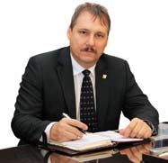 A megyei önkormányzat fő feadata a terüet- és teepüésfejesztés. Ehhez a 2014-2020- 2017. eső negyedévében történik meg. Legkésőbb a II. negyedévben újabb páyázati fehívások jeenn e k m e g.