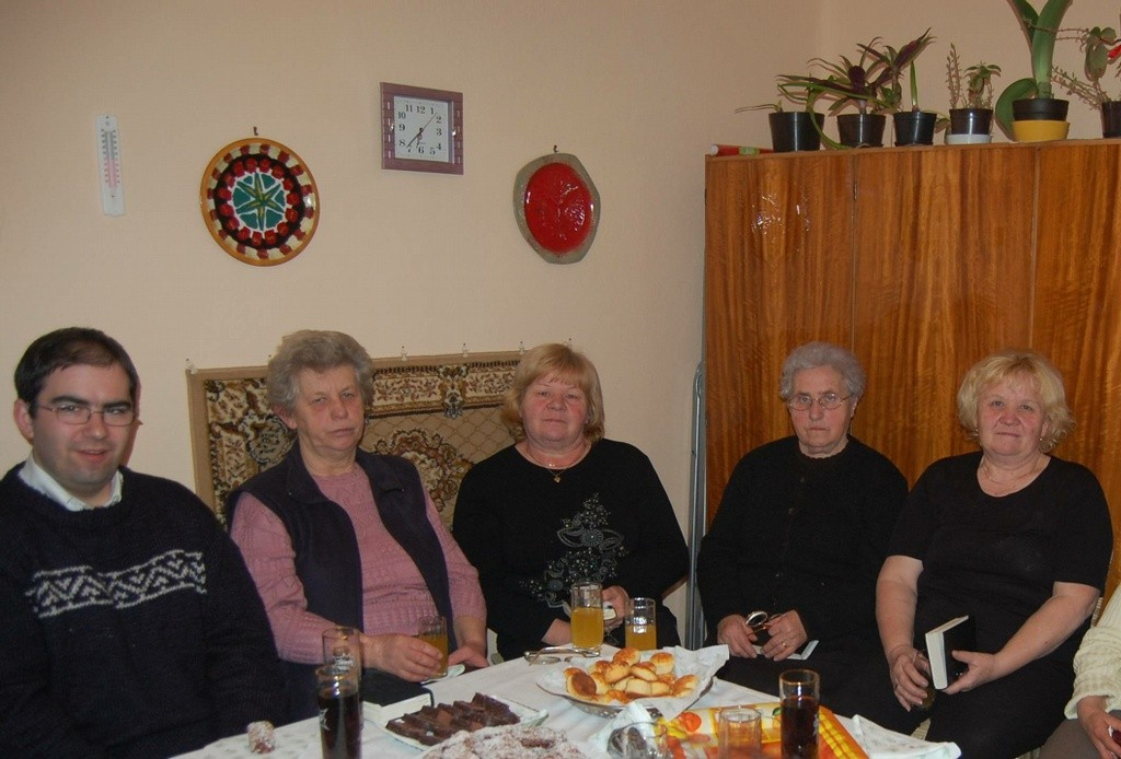 - 2009. február 24-én, kedden kísértük utolsó útjára özvegy Pelles Jánosné Papp Ilona, 60 esztendőt élt testvérünket. Ravatala mellett Isten vigasztaló Igéje Józsué könyve 23. fejezet 14.