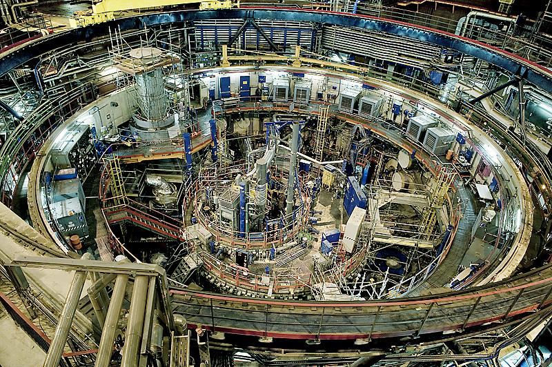IV. generációs reaktortípusok Fenntarthatóság a hasadóanyag-készletek jelentősen megnövelt és hosszabb távú kihasználhatósága A nukleáris/radioaktív
