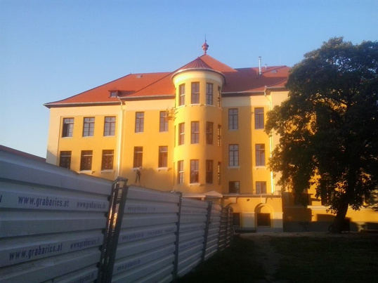 hu Igazgatóhelyettes / általános iskola: Csáki István istvan@krk.sulinet.