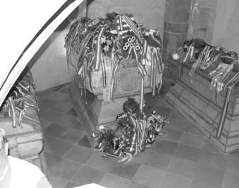 Az impozáns épület a gótikus építészet legszebb alkotásai közé tartozik, és a magyar gótika egyedüli olyan temploma, amely a francia katedrálisok szintjéhez mérhető.