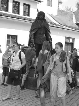 Tiszafából készült, gótikus