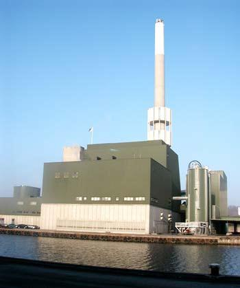 A távhőellátás biztosítása mellett sok helyen kapcsolt energiatermelést folytató fűtőerőművek vannak, ez egy kiváló lehetőség az energiatermelési folyamat hatásfokának növelésére.