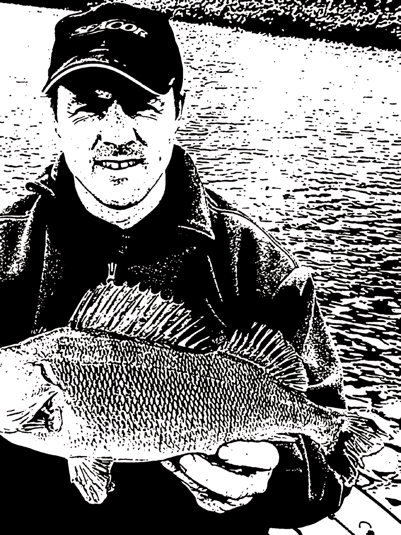 MINNOW M45 Hossz / súly: 105mm / 13.0 g Merülés: 1.6 méterig Jerk-eléshez: igen Twitch-elni: igen Sleppelni: igen, merülése így 2.