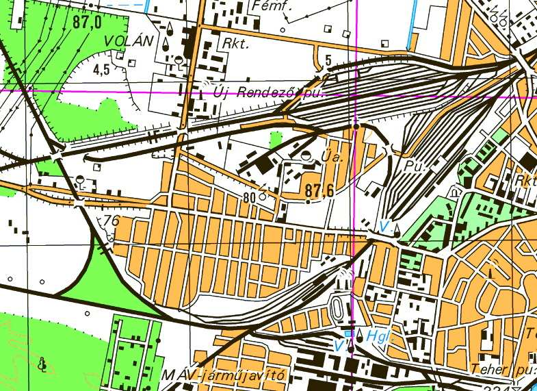 2. sz. ábra) A baleset helye Szolnok állomás térségében Bejelentések, értesítések A KBSZ ügyeletére az esetet 2006. december 12-én 22 óra 35 perckor jelentette a MÁV ZRt. hálózati főüzemirányítója.