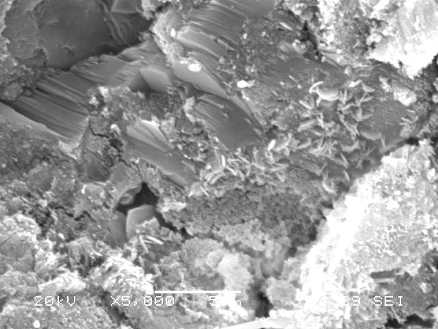 készült beton elektronmikroszkópos felvétele CEM