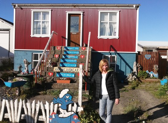 HIEDELMEK Beliefs in Iceland 32 Full of elves, trolls, and hidden people, the folk tales of Iceland are made all the more fascinating because a majority of the population of 300,000 actually believes