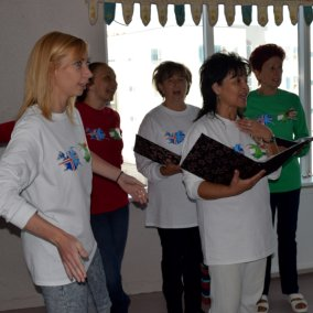 aim is to familiarize Hungarian, Romani and Scandinavian strains of