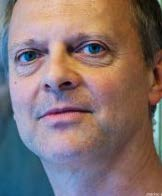 Előadások 11 innovatív eszközei, és a legújabb innovációk a bioanyagok terén, valamint a lágyszövet-augmentáció új perspektívákat nyit meg az implantátumokkal kapcsolatos biológiai komplikációk