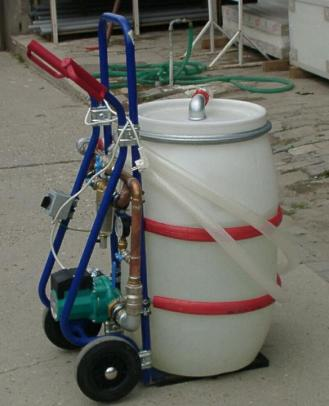 rendszer és a hőszivayú közé beépíe pufferarályra van szükség. A pufferarály nagysága olyan legyen, hogy a részerhelésnél minimum 4 min.-ra elegendő hőenergiá legyen képes árolni.