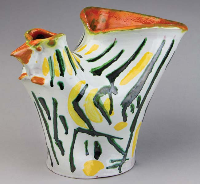 Fotó: Friedrich Krisztina / Iparmûvészeti Múzeum, Budapest Csekovszky Árpád: Tyúk alakú kaspó / Árpád Csekovszky: Henshaped plant container [1960] ónmázas, festett kerámia, magasság: 21 cm,