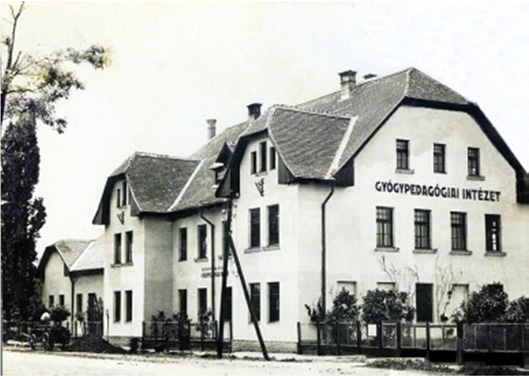 Flrészek nyílásméretek rányi, blkritmus, blkfelületek osztó elemei, nyíláskeretek díszítése.