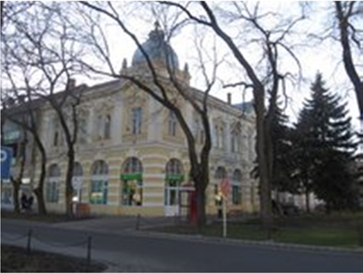 Flrészek nyílásméretek rányi, blkritmus, blkfelületek osztó elemei, nyílás-keretek díszítése.