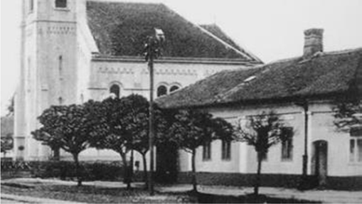 mértéktrtó kontrszt htássl. Tetőidom formáj és hjlásszöge.. KHV Rómi Ktolikus Templom (Deák Ferenc út.). KHV Plébáni (Deák Ferenc út.