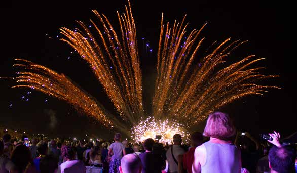 Evenementen Po Delta Park - Riviera Események 7 juli - Lidi di Comacchio Roze Nacht (La Notte Rosa) Nachtelijk spektakel in roze aankleding langs de gehele kust.