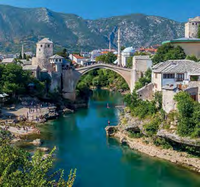 Montenegro MONTENEGRO ÉS BOSZNIA, A BALKÁN GYÖNGYSZEMEI 94.0 Ft/fő 6, 5 éjszaka 1. : Indulás 05.00 órakor Budapestről. Folyamatos utazást követően érkezés a késő délutáni órákban Mostarba.