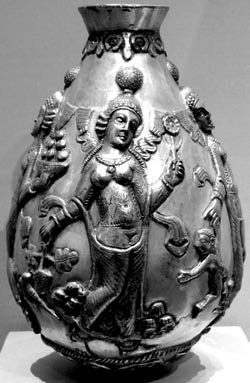 Az első jeleneten (Exodus 1:15 16) a kísérői által körülvett, trónon ülő uralkodó megparancsolja a bábáknak a születendő héber fiúgyermekek megölését.
