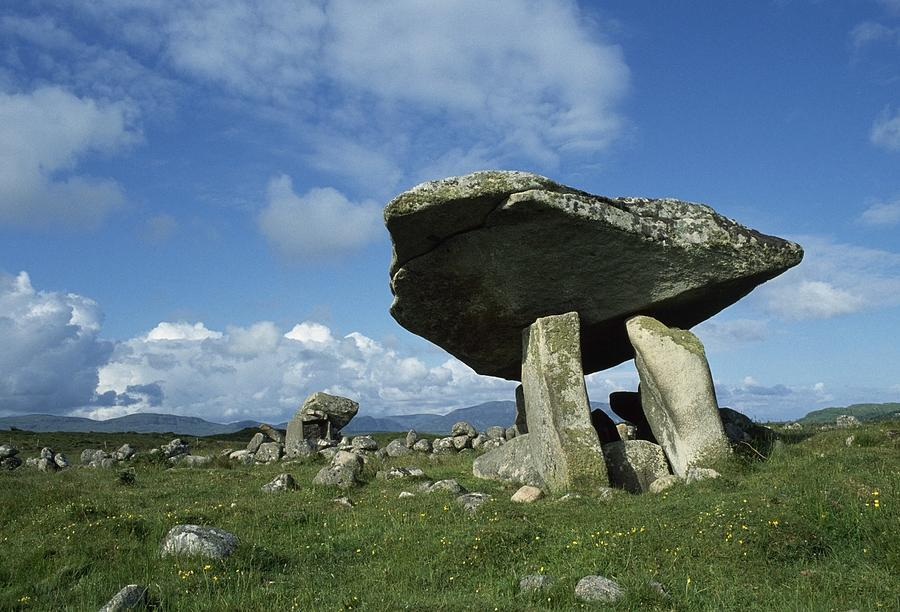 DOLMEN