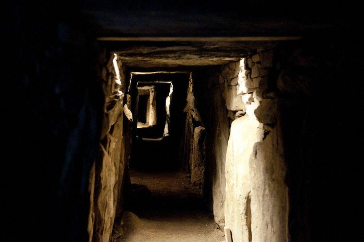 SÍRHALMOK Knowth /