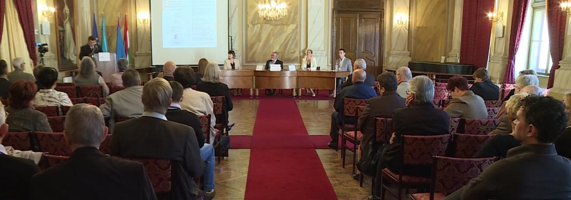 A Békéscsabai Médiacentrum 7.TV Híradója: http://www.behir.hu/hirado-20160926 Az összefoglaló 14:45-től látható: 9. Protestáns konferencia.