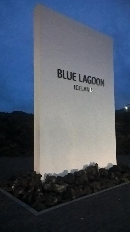 Szakmai kirándulás: Blue Lagoon Svartsengi geotermikus erőmű többlépcsős (legeredményesebb) felhasználása 50-75%-os visszasajtolás, a többi elfolyó vizet juttatják a lagúnába A magma által