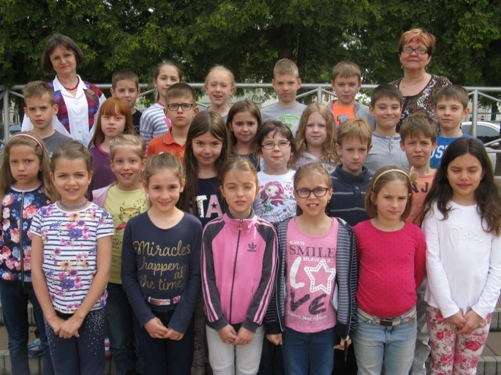 2.b osztály Bánhidai Barka, Barczi Ágoston, Bokor Szilárd, Fábián Dorka, Farkas Zsófia Boglárka, Fehér Péter László, Fukszberger Éva, Fülöp Borbála Anna, Galambos Szonja Eszter, Gáspár Kata Anna,
