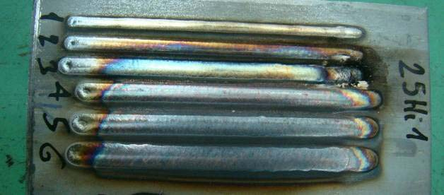 A munkadarabok vastagsága 2,0 8,0 mm, hossza 150 mm, szélessége pedig 60 mm volt a 2,0, 3,0 és 4,0 mm vastagságok, míg 100 mm az 5,0, 6,0 és 8,0 mm vastagságok esetén.