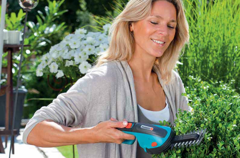 Ergonomikus markolat Második markolat Kábelmentes csatlakoztatás A következő akkumulátoros ollókhoz ClassicCut, ComfortCut alkalmas Alkalmazási terület