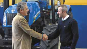 Az Önnek biztosított legjobb támogatásra képezve Az Ön saját New Holland márkaképviselőjének szerviz technikusai rendszeres továbbképzéseken vesznek részt.