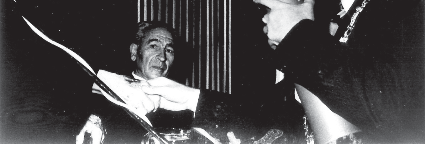 1936-ban korának felszereltségi szintjén kutatja az általa is legrejtelmesebb növényi betegség okozó vírusos betegségeket. Az els volt Magyarországon, aki mikológiával foglalkozott.