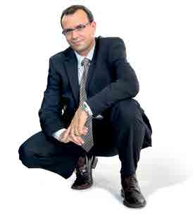 Peter Schreyer, a Kia Motors Corporation és a Hyundai Motor Group elnöke és dizájnfőnöke Európai design Miután Peter