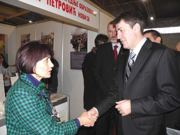 ПУТОКАЗИ Републички министар просвете Жарко Обрадовић отворио је шести међународни сајам образовања "Путокази".