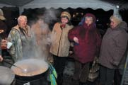 A szervezõk az adventi ünnepségsorozat december 19-én, 15 órakor kezdõdõ záró rendezvényére is