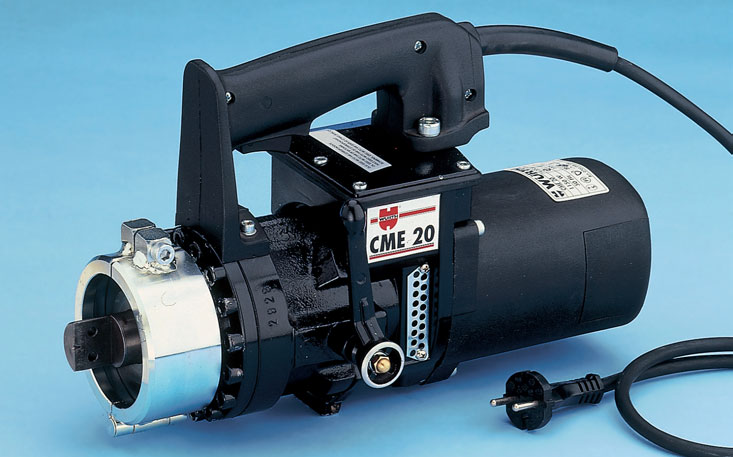 Elektropneumatikus vágó-hajlító gép CME-20 WÜRTH Szereléstechnika