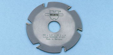 907 003 Forgácskivetõ adapter 0708 907 807 Mûanyag támasztólap 0708 907 405 Feszültség Védettségi osztály Üresjárati fordulatszám /perc Terhelés alatti fordulatszám /perc Teljesítményfelvétel Watt