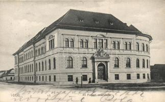 Homonna, Hume nné; Fő tér