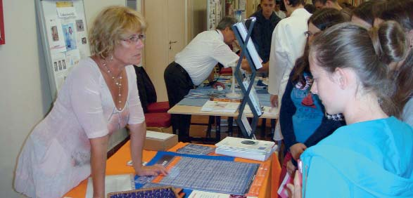 Emellett persze betekintést nyerhettünk egyebekbe is, többek közt az öregedés titkába, azaz, hogy emberünk honnan veszi észre öregedését, de ezt sajnos ide nem írhatom le.