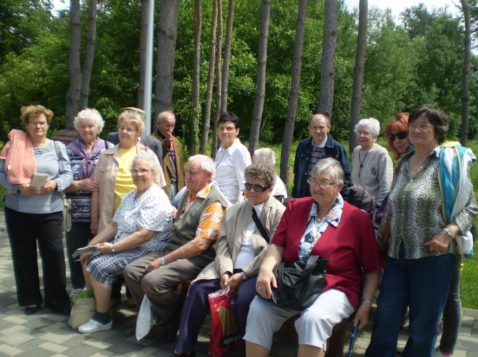 Június első napján közös program keretében a Kámoni Arborétumban jártunk.