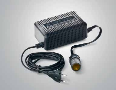 Átalakító a thermodobozhoz A 220 V-ot 12 V-tá alakítja, így a thermodobozt nemcsak az autójában, de