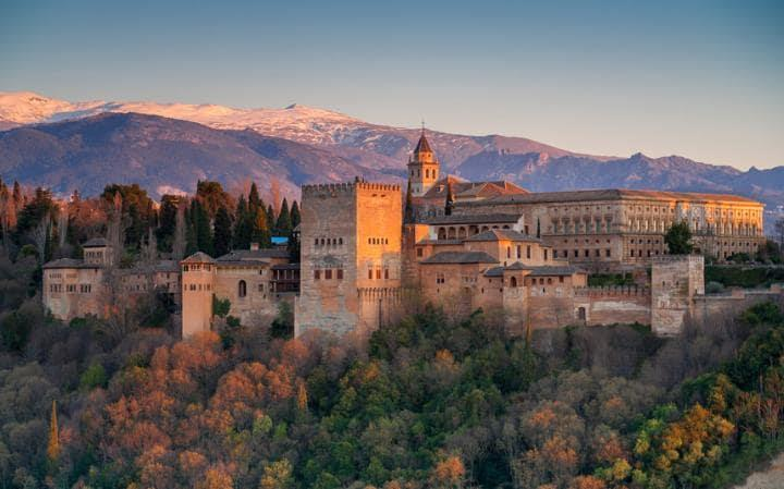 A spanyol armada Ferdinánd és Izabella vezetésével 1491 ben vette be Granadát, a legutolsó