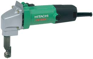védelem CM7MRU 2000 W Tárcsaátmérő 180 mm Maximális vágásmélység 35 mm Maximális vágásszélesség 45 mm Üresjárati fordulatszám 6600 min -1 571 mm Talpszélesség 110 mm 7,9 kg körmöskulcs,