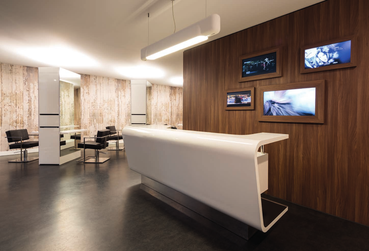 SALON EMOTION PROFESSIONNEL TUDTA? A fény azért bír ekkora jelentőséggel az ember életében, mert a hozzánk érkező információk 80%-át a látással érzékeljük.