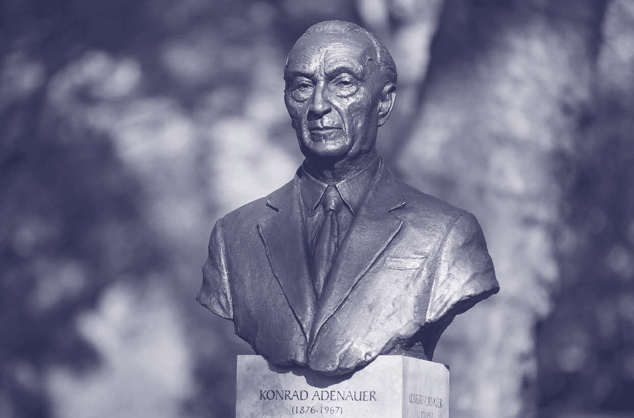 4 A KONRAD ADENAUER-MELLSZOBOR ÍGY TISZTELEG BUDAPEST EURÓPA EGYIK ALAPÍTÓ ATYJA ELŐTT A mellszobor talapzatán magyarul, németül és angolul olvasható a Konrad Adenauertől származó idézet: Európa