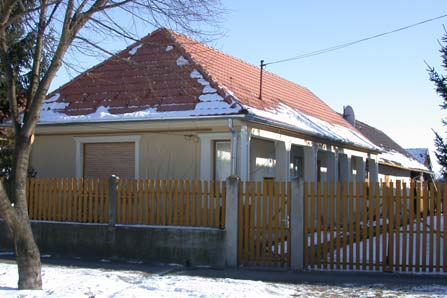 lakóház Thököly utca 32. sz. 117 19. lakóház Thököly utca 47. sz. 180 1. Széchenyi u. 1. sz. (hrsz.: 155/1) 2. Széchenyi u. 11.sz. (hrsz.: 149) 3.