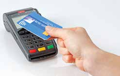 Érintéses kártyaolvasó (a kijelző körül) Érintéses (contactless) chipkártya Ha a kártyán van érintéses chip azt használja elsődlegesen a hagyományos chip és a mágnescsík ellenében.