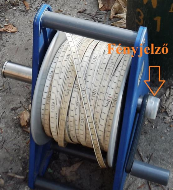 cm-es beosztású skála felfele álljon, ezután lehet leereszteni.