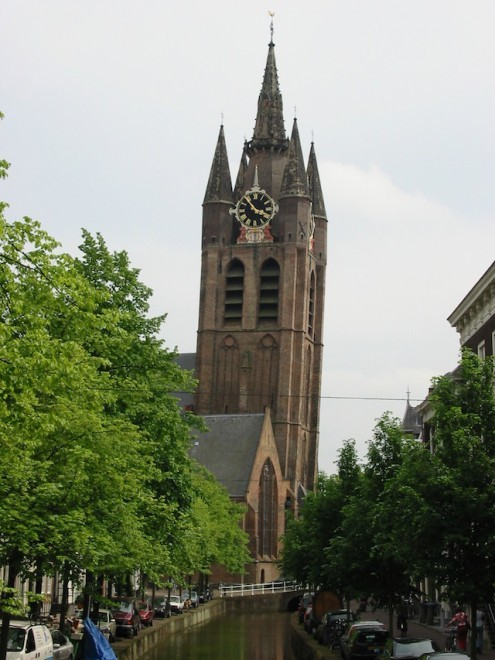 Delft Öregtemploma (Oude Kerk), Hollandia 1246-ban felszentelt, Delftben álló Szent Bertalan-templom Hetvenöt